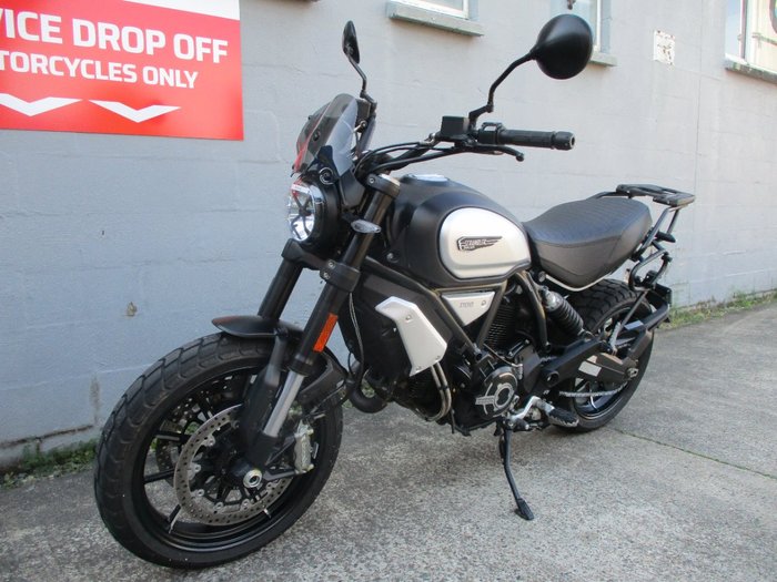 2022 DUCATI SCRAMBLER DARK PRO RED