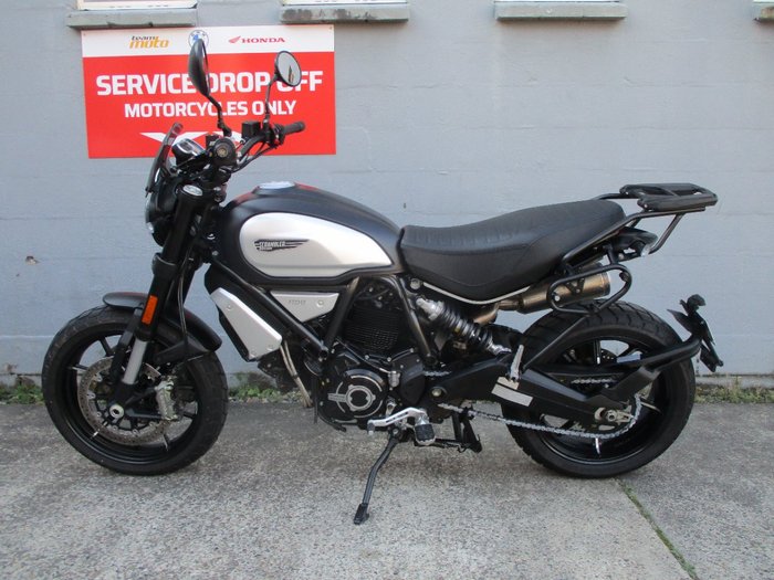 2022 DUCATI SCRAMBLER DARK PRO RED