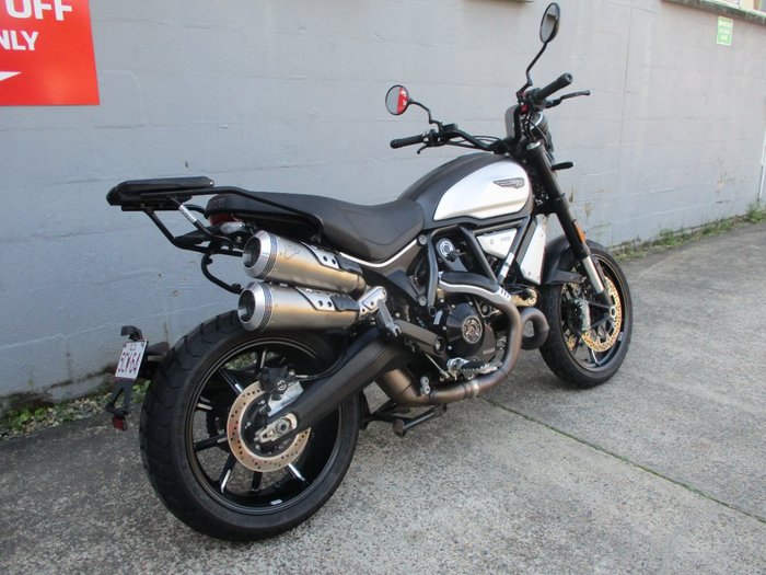 2022 DUCATI SCRAMBLER DARK PRO RED