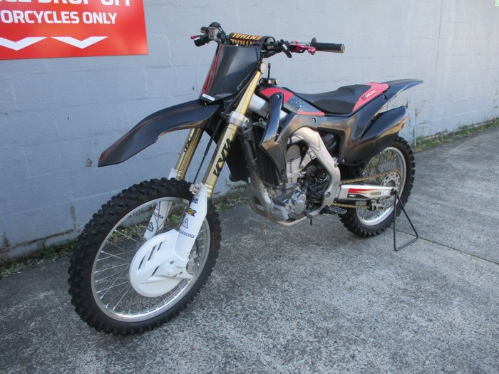 Honda 2016 HONDA 450CC CRF450RGUR RED