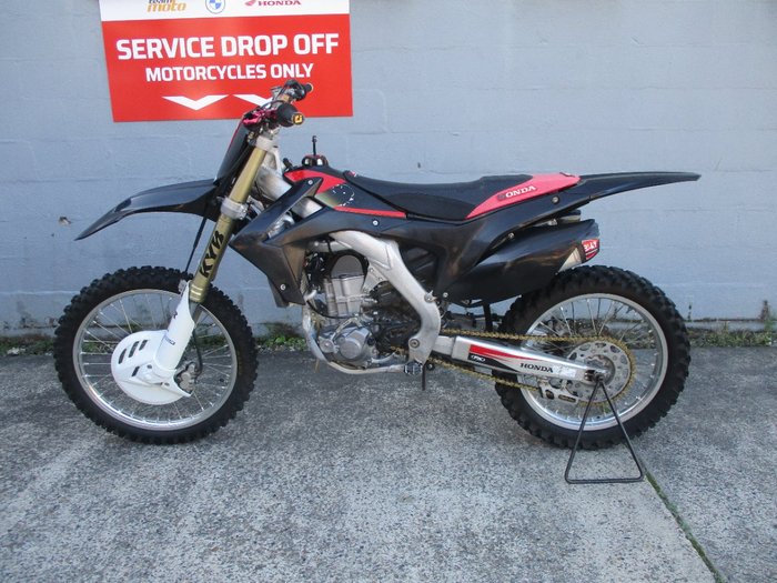 Honda 2016 HONDA 450CC CRF450RGUR RED