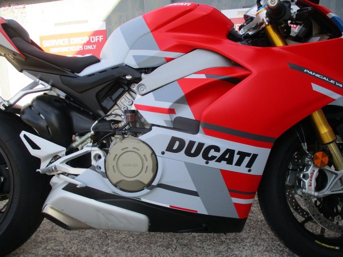 2019 DUCATI PANIGALE V4 RED