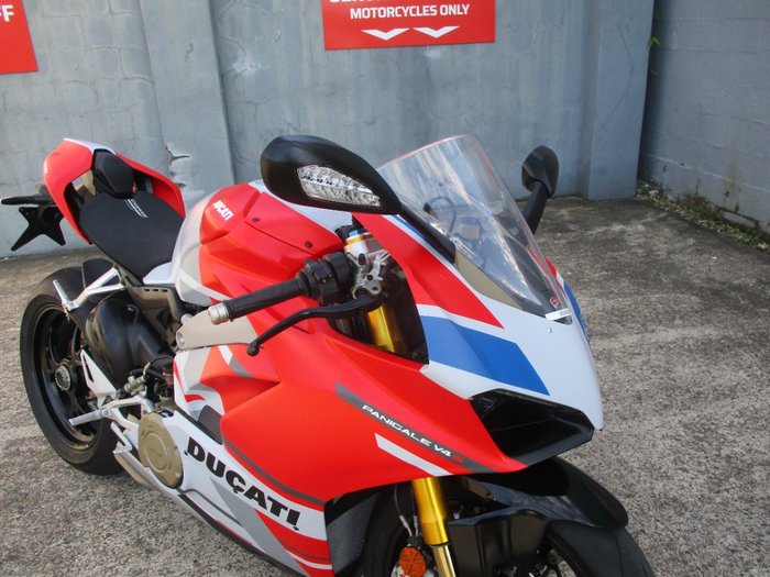 2019 DUCATI PANIGALE V4 RED