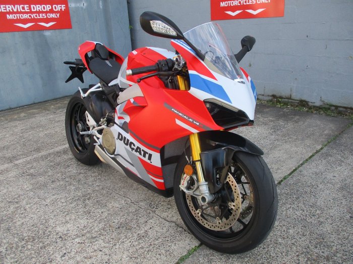 2019 DUCATI PANIGALE V4 RED