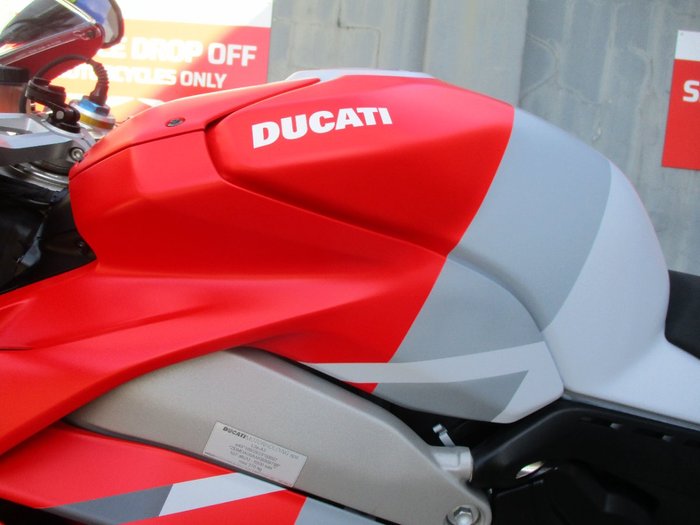 2019 DUCATI PANIGALE V4 RED