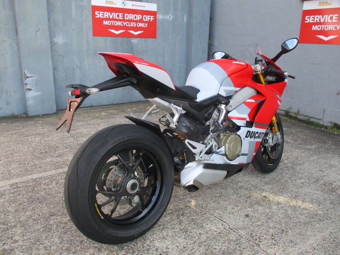 2019 DUCATI PANIGALE V4 RED