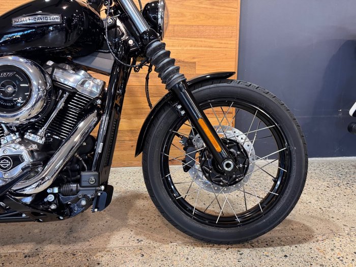 2025 Harley-davidson 2025 Harley-davidson 1900CC FXBB STREET BOB (117) CRUISER BLACK