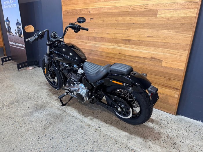 2025 Harley-davidson 2025 Harley-davidson 1900CC FXBB STREET BOB (117) CRUISER BLACK