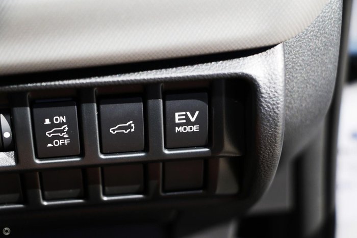 2025 Subaru Forester Hybrid Sport S6 MY26 AWD Crystal White