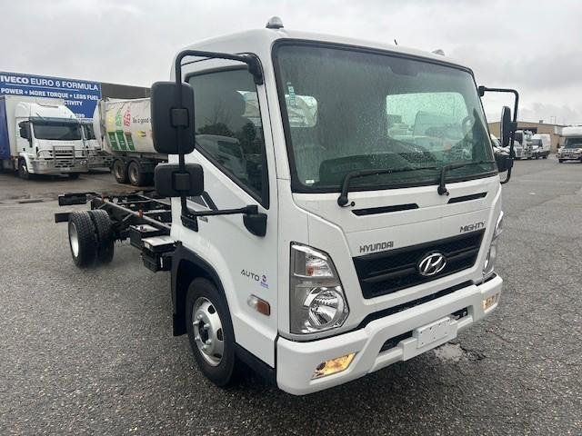2023 Hyundai Ex4 Mighty White