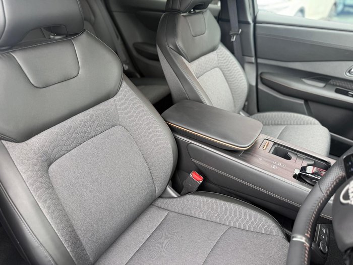 2025 Nissan Ariya Advance