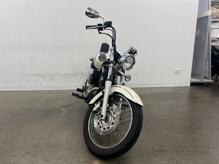 2006 Yamaha XVS250 V-STAR White