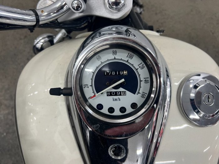 2006 Yamaha XVS250 V-STAR White