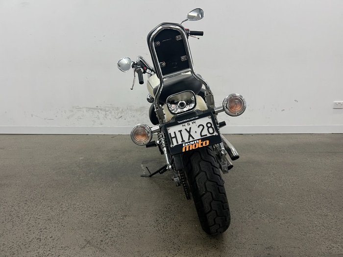 2006 Yamaha XVS250 V-STAR White
