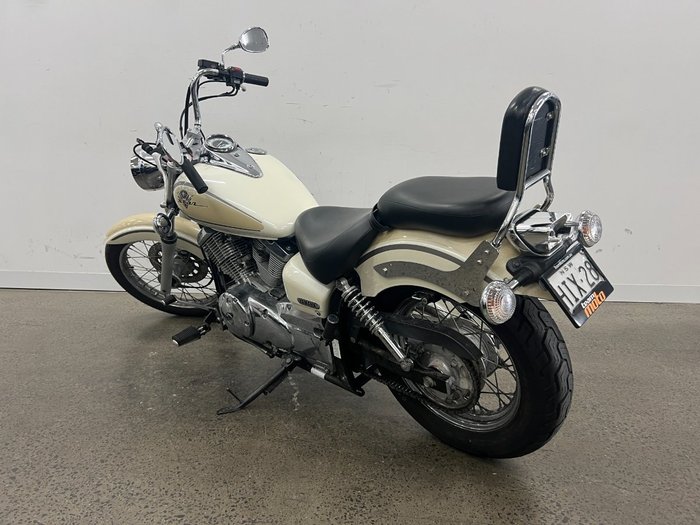 2006 Yamaha XVS250 V-STAR White