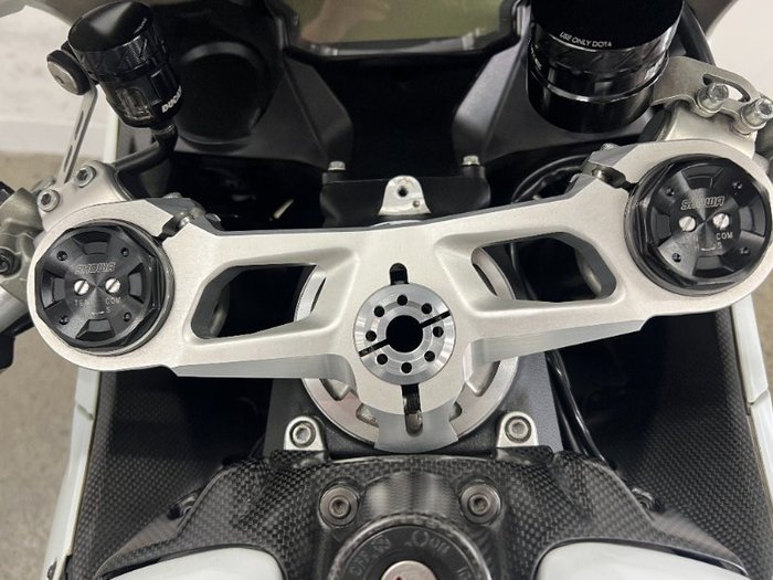 2015 DUCATI 899 PANIGALE White