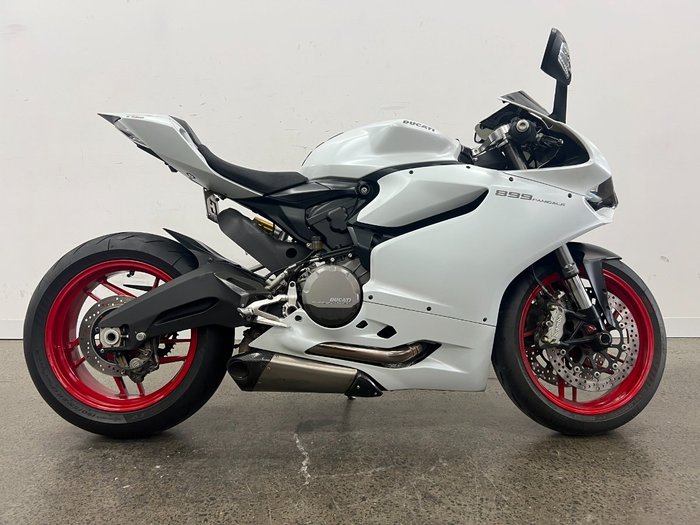 2015 DUCATI 899 PANIGALE White