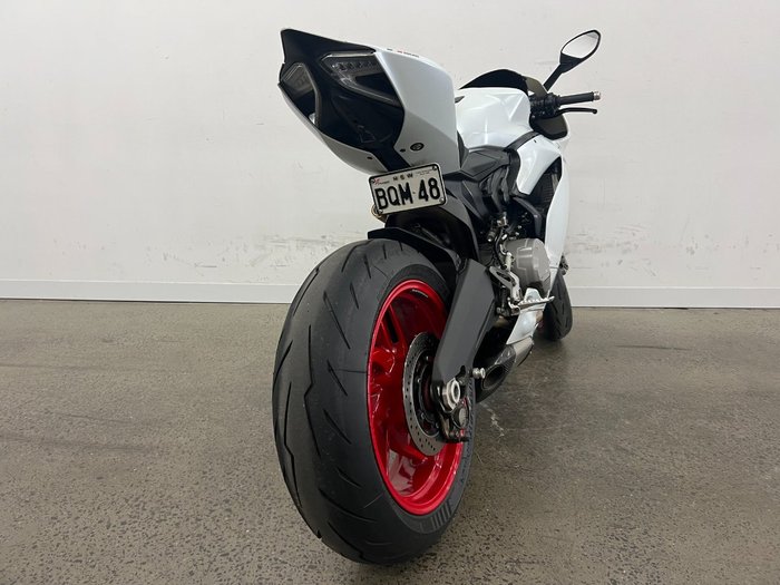 2015 DUCATI 899 PANIGALE White