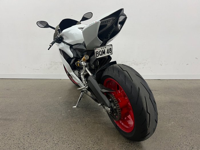 2015 DUCATI 899 PANIGALE White