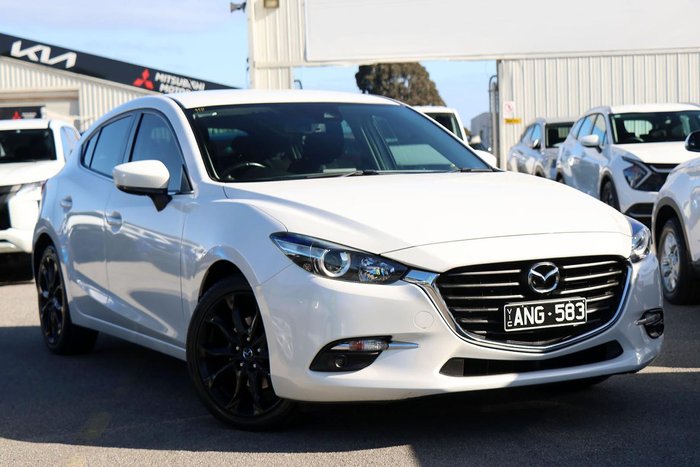 2017 Mazda 3 Maxx