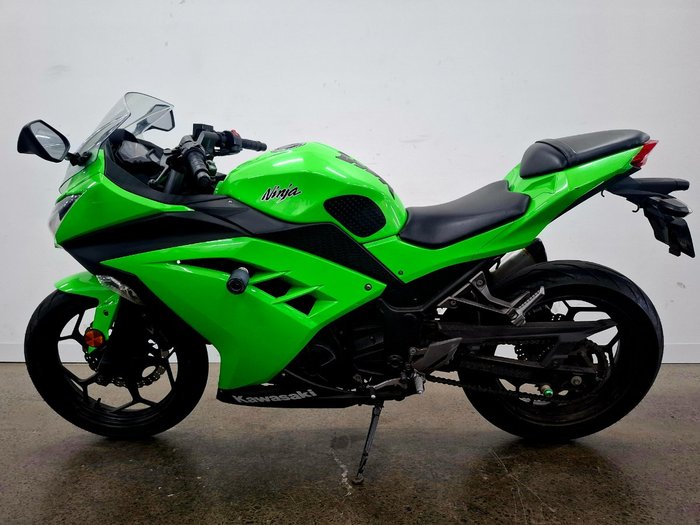 2014 Kawasaki NINJA 300 ABS Green