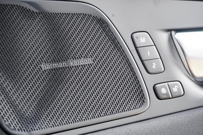 2024 Volvo XC60 Plus B5