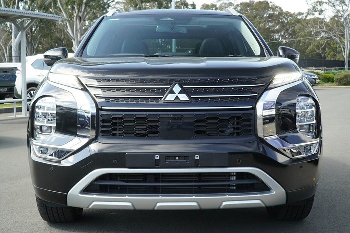 2024 Mitsubishi Outlander Exceed