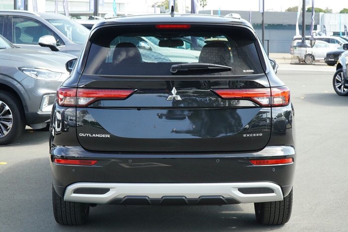 2024 Mitsubishi Outlander Exceed