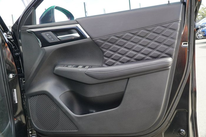 2024 Mitsubishi Outlander Exceed