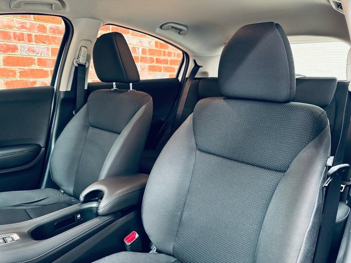 2021 Honda HR-V VTi MY21 White