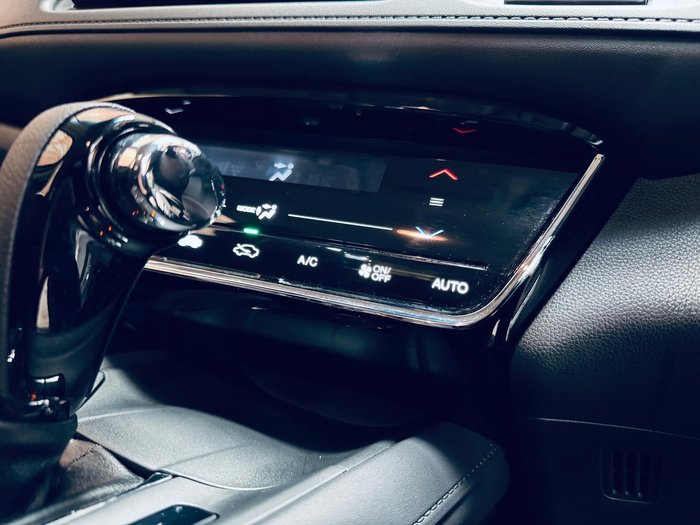 2021 Honda HR-V VTi MY21 White