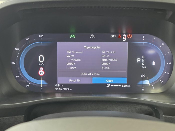 2023 Volvo XC40 Ultimate B5 Dark