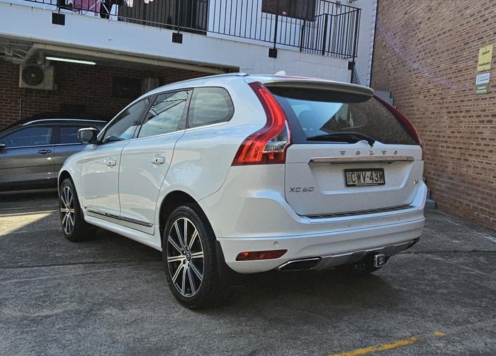 2015 Volvo XC60 T5 Luxury MY15 Ice White