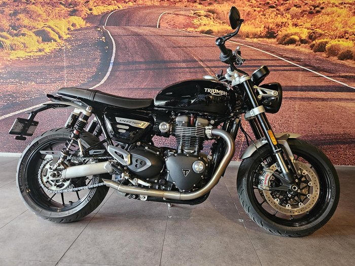 2022 Triumph Speed Twin 1200 Speed Twin Black