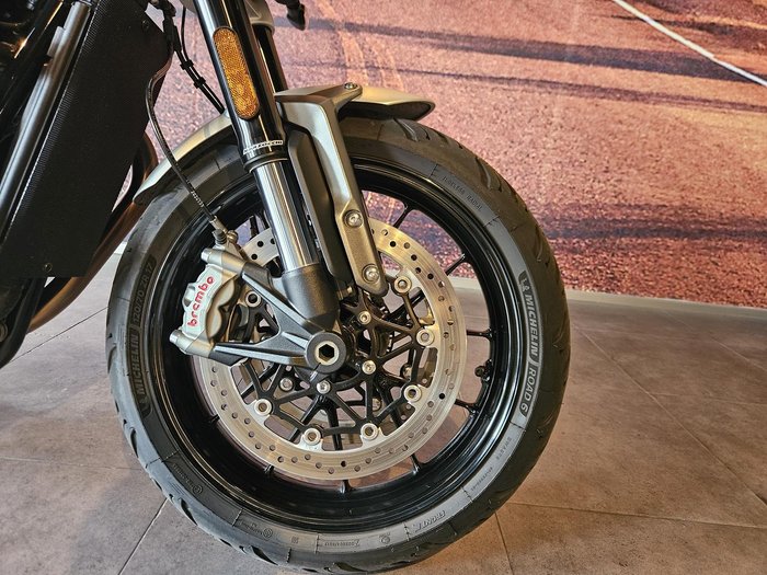 2022 Triumph Speed Twin 1200 Speed Twin Black
