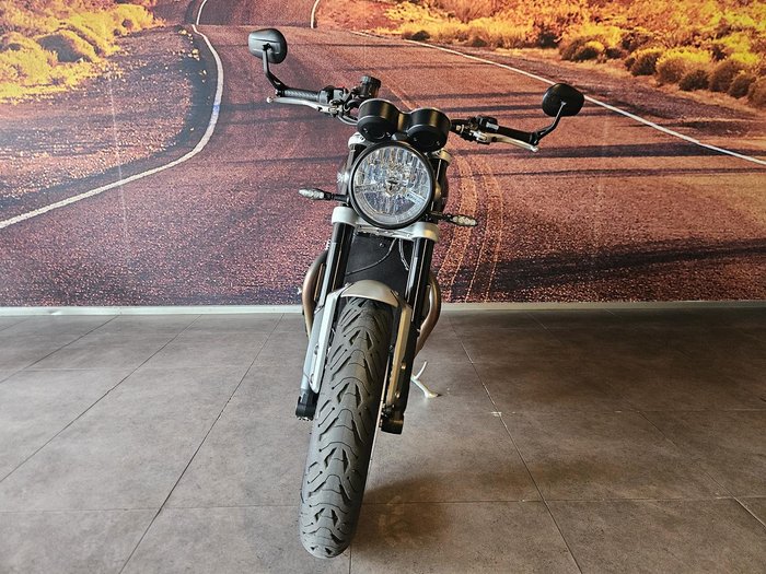 2022 Triumph Speed Twin 1200 Speed Twin Black