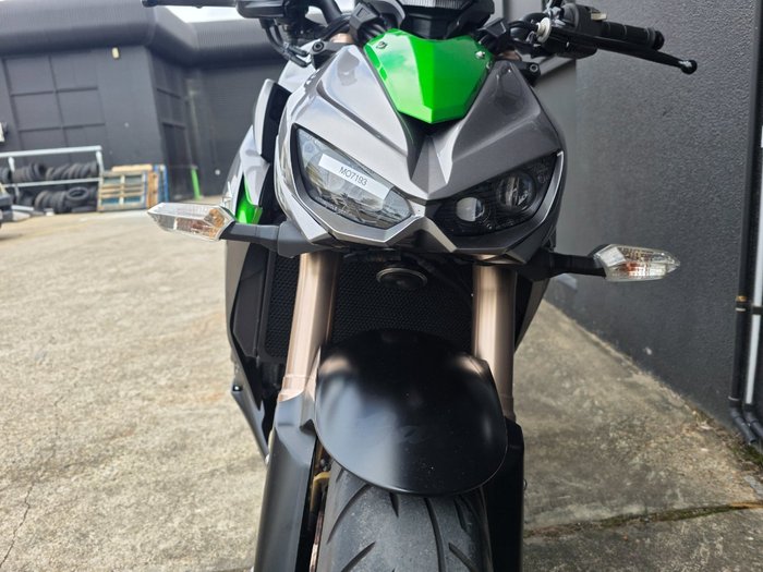 2014 Kawasaki Z1000 SE beige