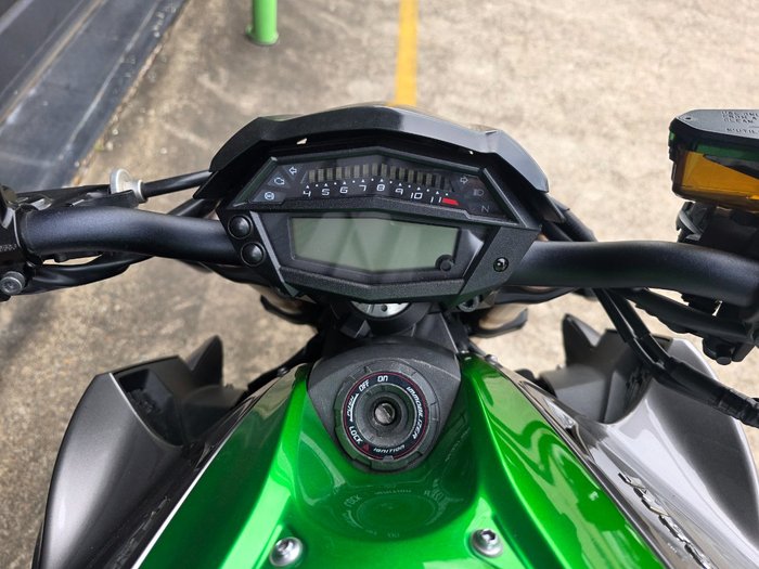 2014 Kawasaki Z1000 SE beige