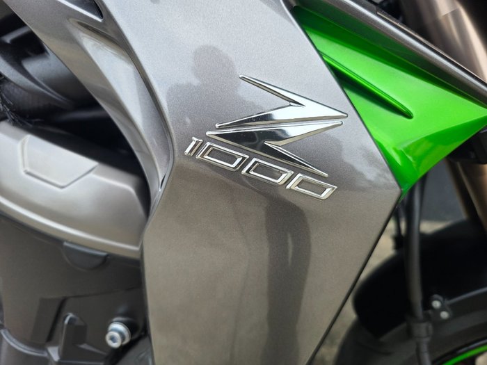 2014 Kawasaki Z1000 SE beige