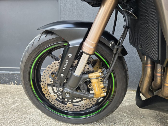 2014 Kawasaki Z1000 SE beige