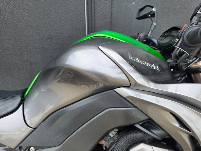 2014 Kawasaki Z1000 SE beige