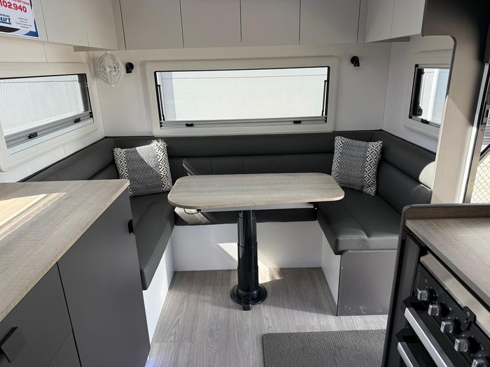 2025 Franklin G5 225 Rear Club