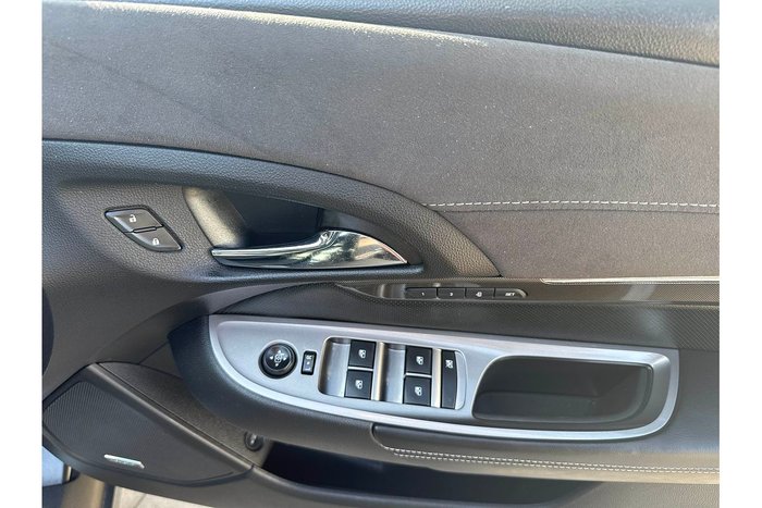 2017 Holden Calais V