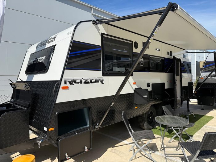 2025 Franklin Razor 206 Club Lounge