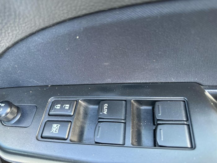 2014 Suzuki Swift GL FZ MY14 Snow White