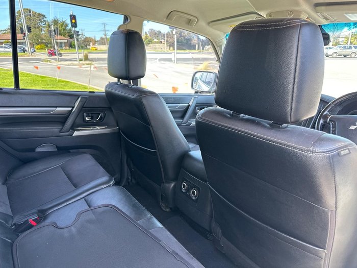 2013 Mitsubishi Pajero VR-X NW MY14 4X4 White