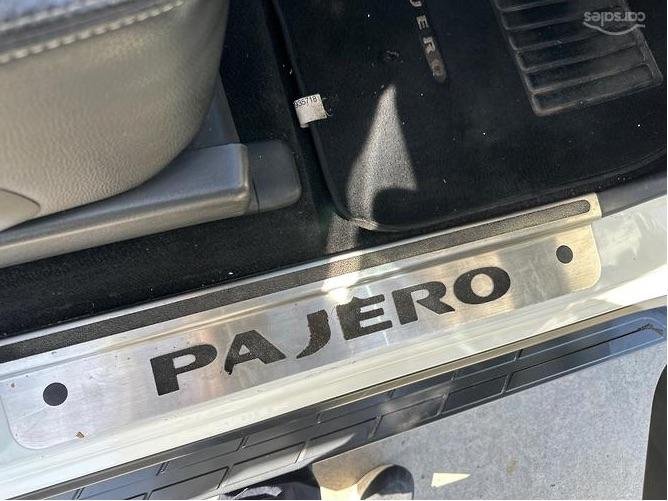 2013 Mitsubishi Pajero VR-X NW MY14 4X4 White