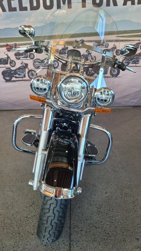 2020 Harley-davidson FLDE DELUXE (107) Vivid Black