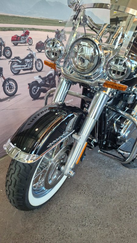 2020 Harley-davidson FLDE DELUXE (107) Vivid Black