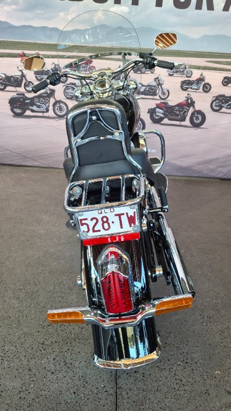2020 Harley-davidson FLDE DELUXE (107) Vivid Black